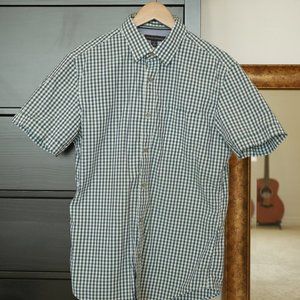 Banana Republic Green Gingham Short Sleeve Shirt